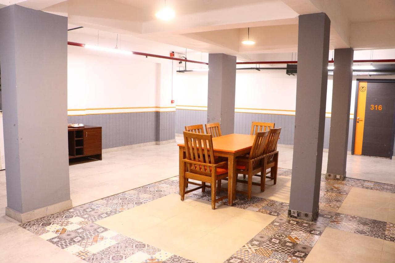 Virohaa Garden Hotel Ghaziabad Eksteriør billede