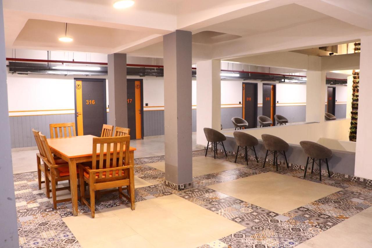 Virohaa Garden Hotel Ghaziabad Eksteriør billede