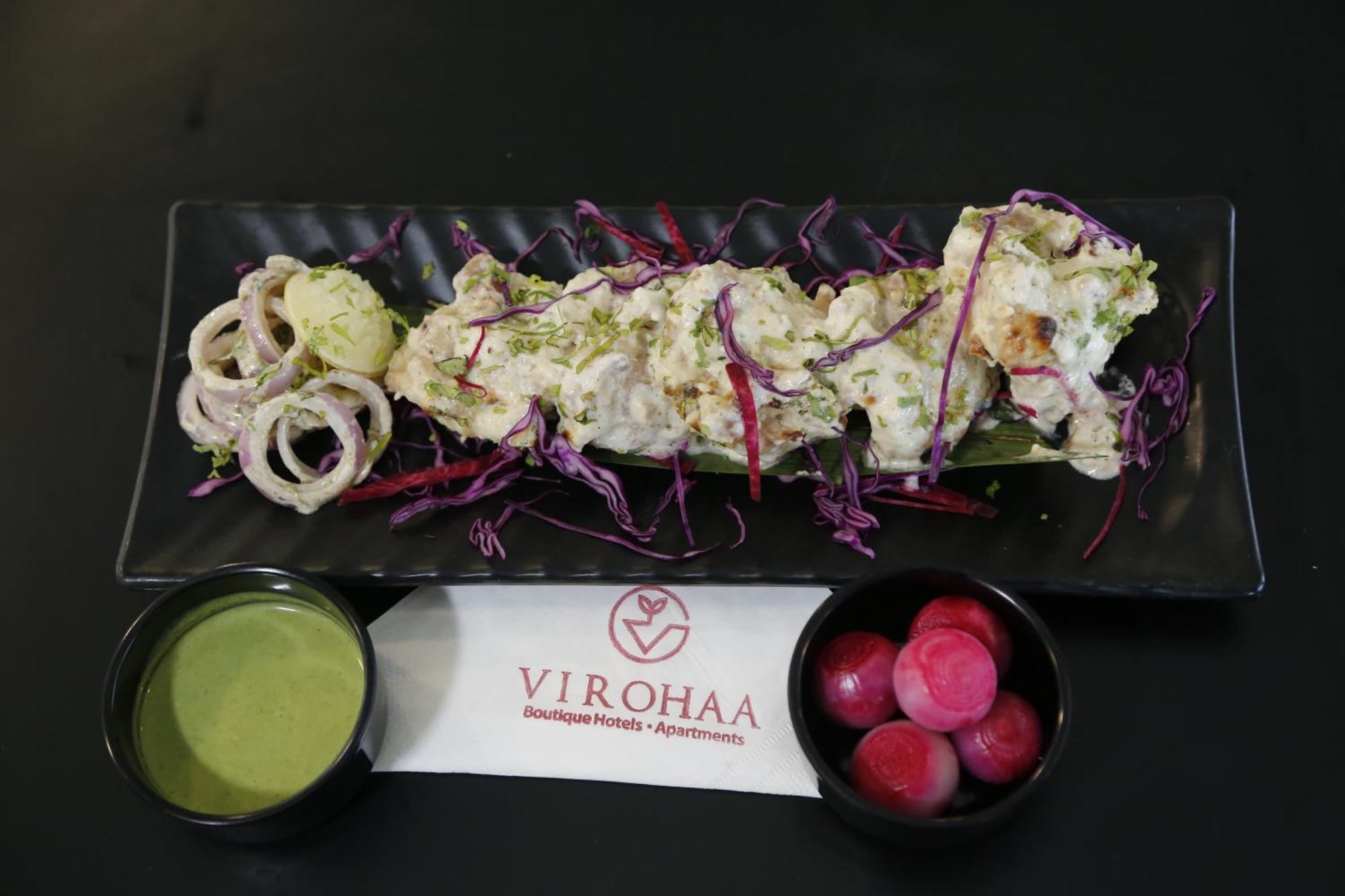 Virohaa Garden Hotel Ghaziabad Eksteriør billede