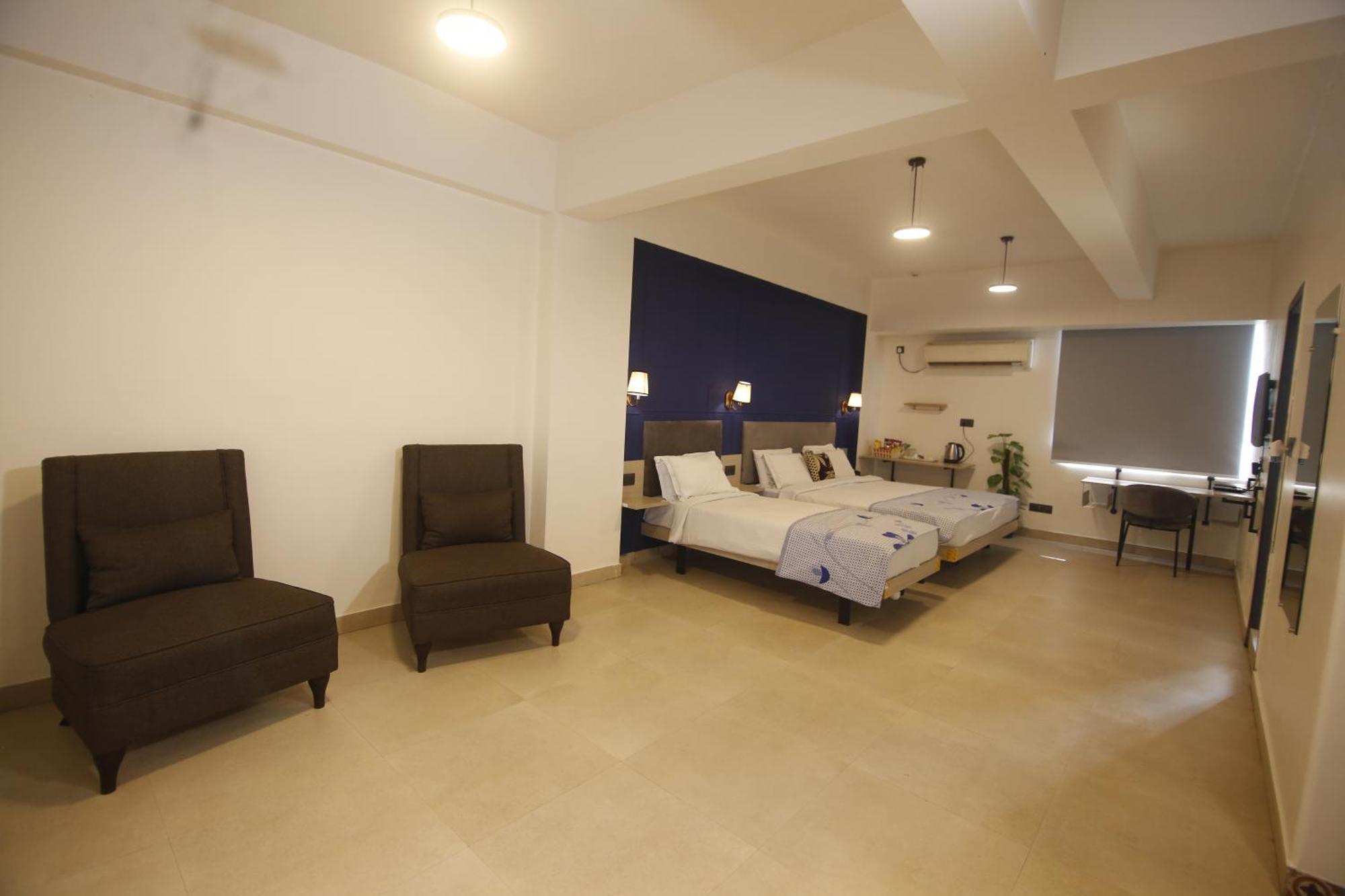 Virohaa Garden Hotel Ghaziabad Eksteriør billede