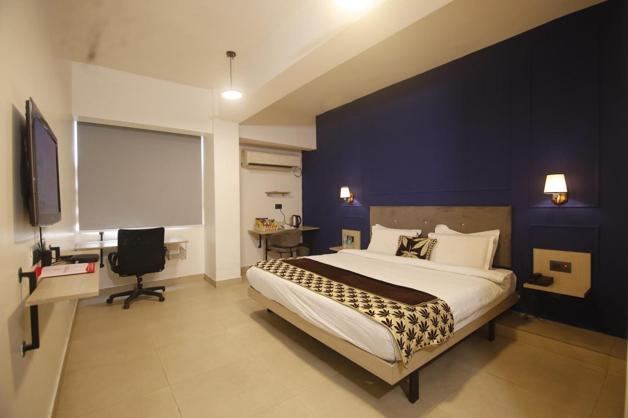 Virohaa Garden Hotel Ghaziabad Eksteriør billede